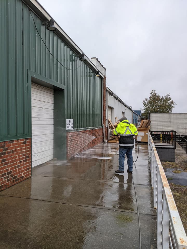 Pressure Wash Your Commercial Building
